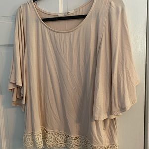 Flowy women’s blouse